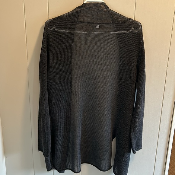 Lole lightweight cardigan. Charcoal. Great Condition. Size small. - Picture 2 of 5